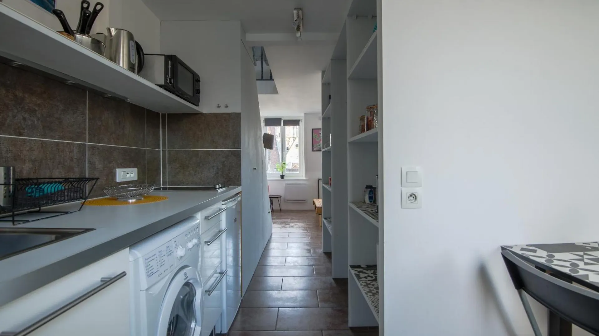 Royale Apartments Vieux Lille 24H24H Access 0*,